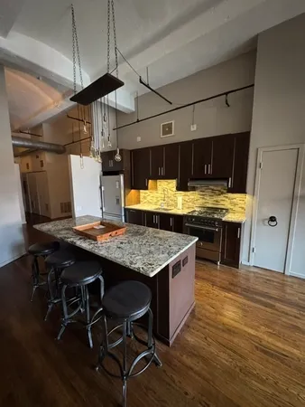 $3,000 | 1000 West Washington Boulevard, Unit 420, Chicago, IL 60607
