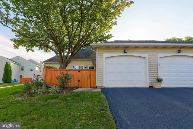 $335,000 | 107 Treetops Drive, Lancaster, PA 17601