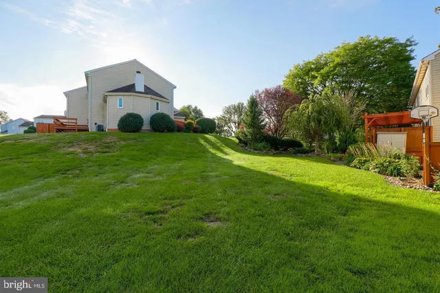 $335,000 | 107 Treetops Drive, Lancaster, PA 17601