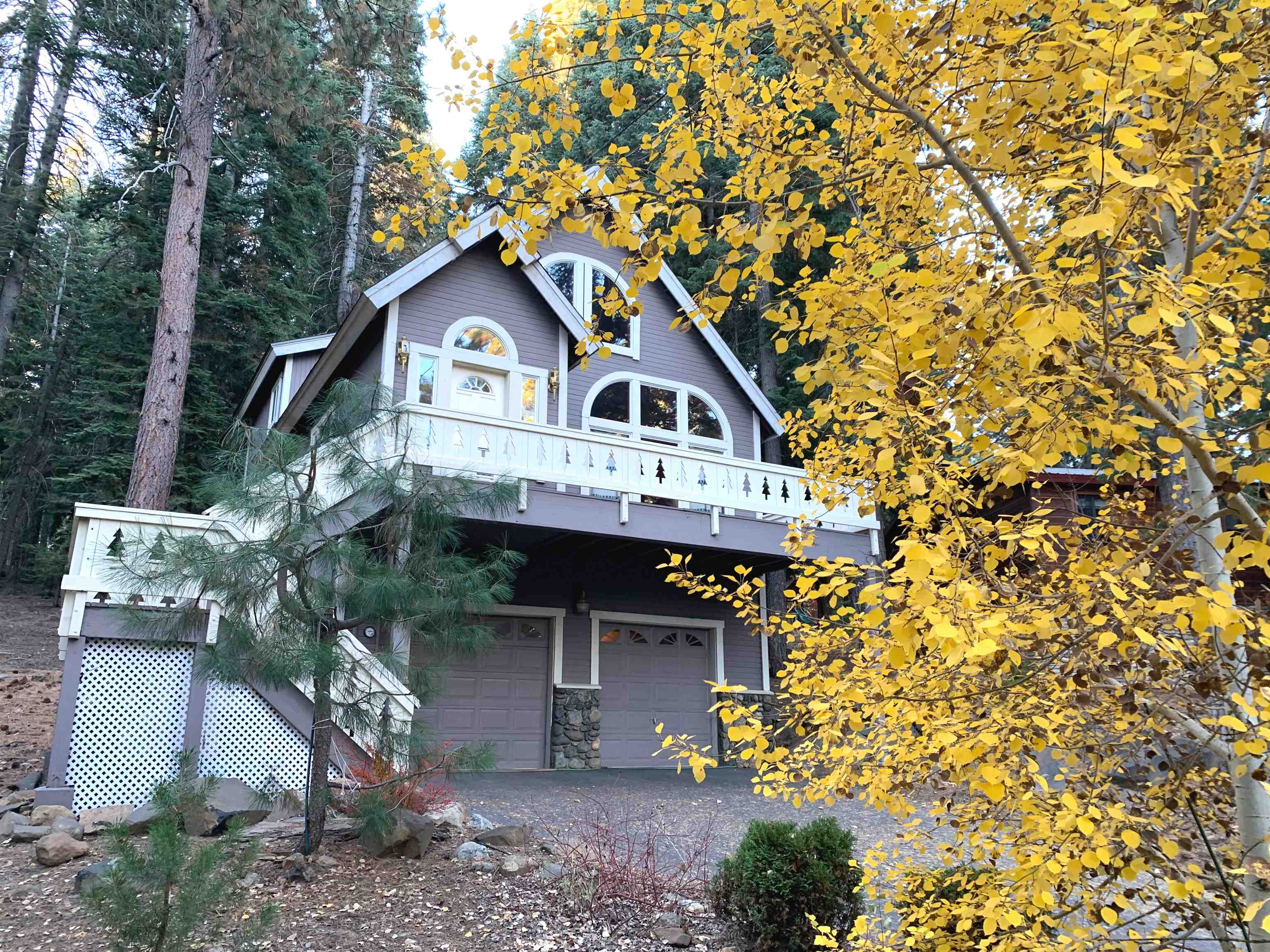 12313 Pine Forest Road Truckee, CA 96161 - Photo 2 of 21 Gallery Image 2