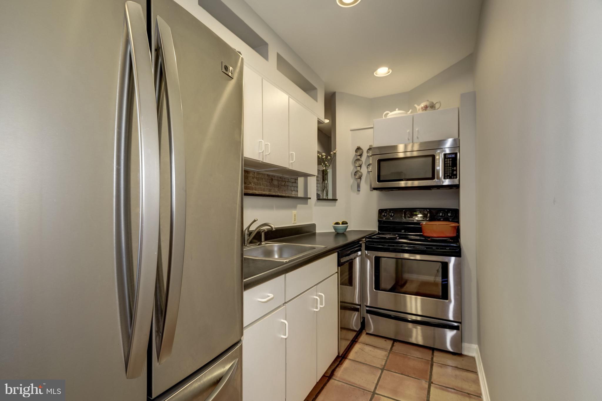 1813 Kalorama Road Northwest, Unit 3 Washington, DC 20009 - Photo 16 of 21 Kitchen