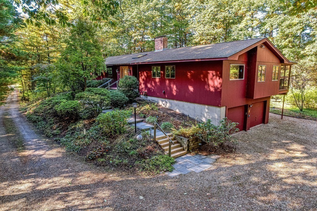 345 Silver Hill Road Concord, MA 01742 - Photo 4 of 38 Gallery Image 4