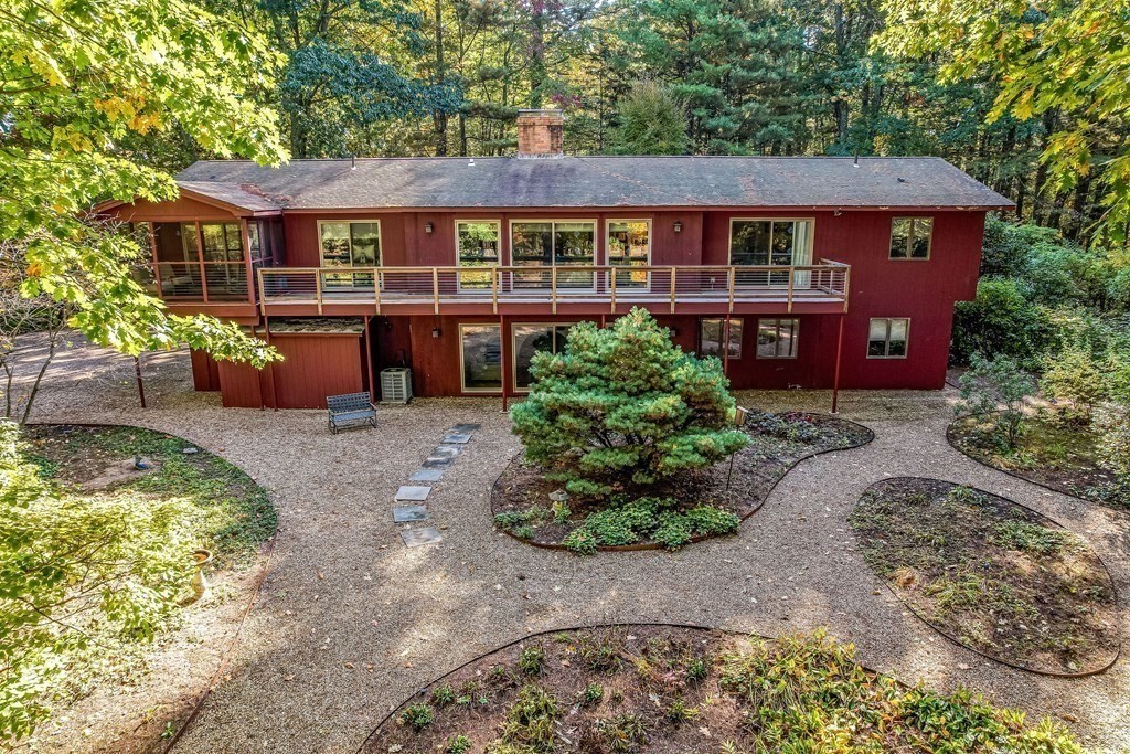 345 Silver Hill Road Concord, MA 01742 - Photo 6 of 38 Gallery Image 6