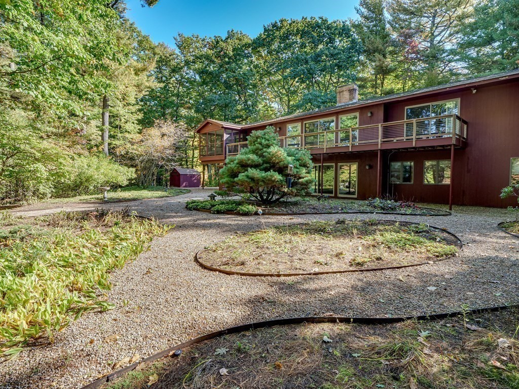 345 Silver Hill Road Concord, MA 01742 - Photo 7 of 38 Gallery Image 7