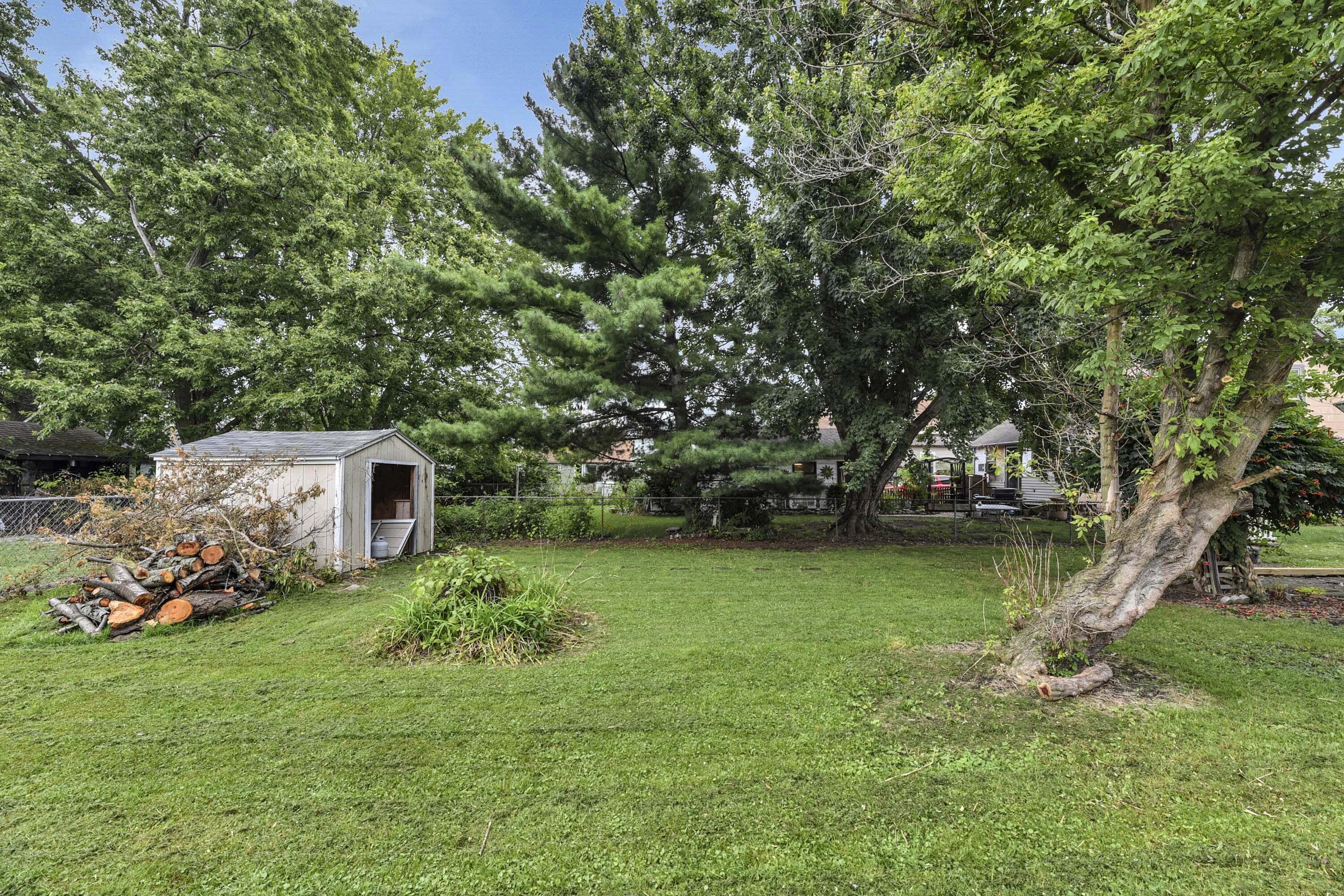 516 Fremont Road Port Clinton, OH 43452 - Photo 6 of 37 17