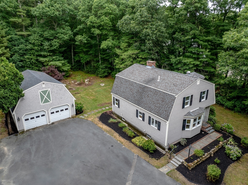 7 Holly Pond Road Marion, MA 02738 - Photo 13 of 42 Gallery Image 13