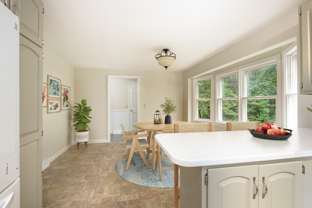 7 Holly Pond Road Marion, MA 02738 - Photo 16 of 42 Gallery Image 16