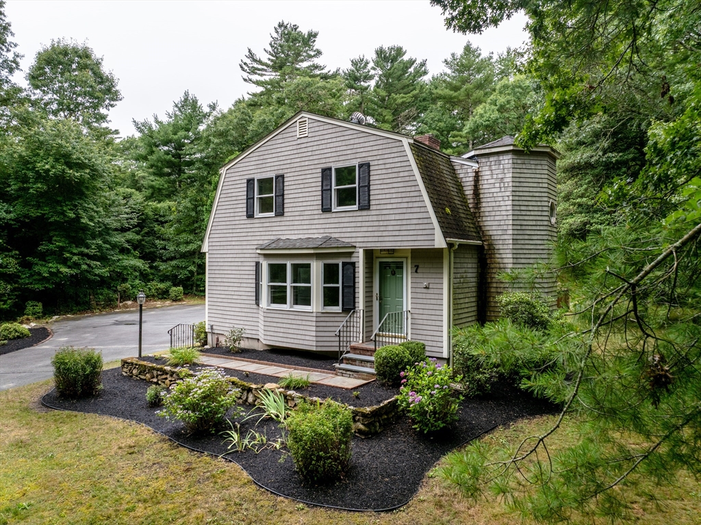7 Holly Pond Road Marion, MA 02738 - Photo 2 of 42 Gallery Image 2