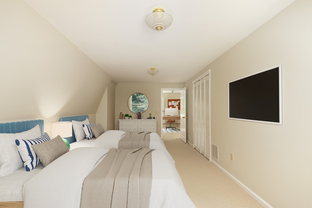 7 Holly Pond Road Marion, MA 02738 - Photo 27 of 42 Gallery Image 27