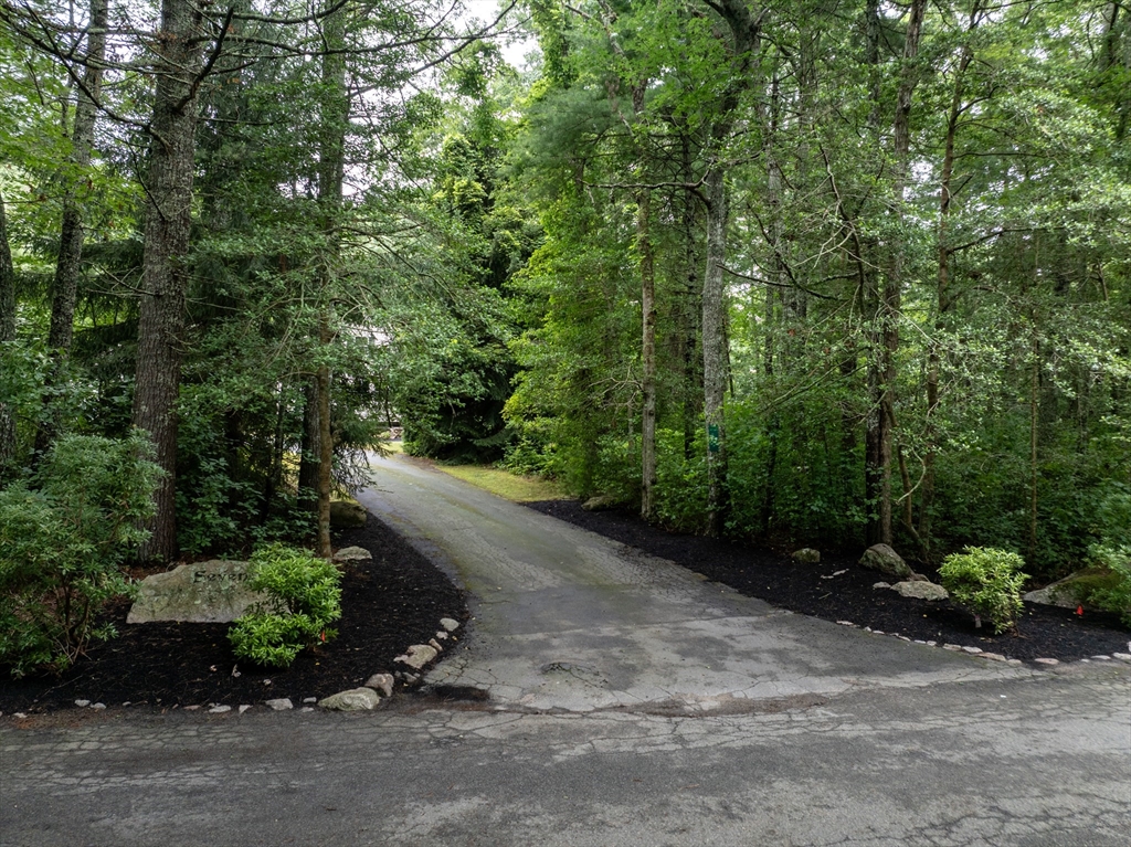 7 Holly Pond Road Marion, MA 02738 - Photo 9 of 42 Gallery Image 9