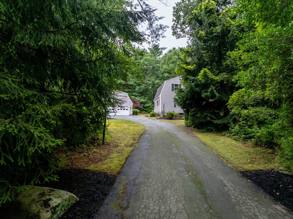 7 Holly Pond Road Marion, MA 02738 - Photo 10 of 42 Gallery Image 10
