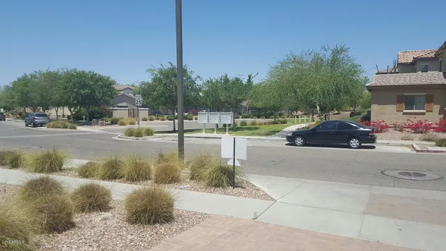 $1,900 | 14039 West Country Gables Drive, Surprise, AZ 85379