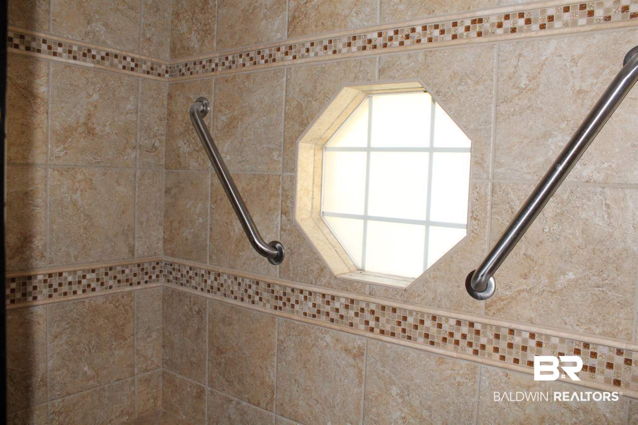 101 Pennbrooke Loop Foley, AL 36535 - Photo 2 of 43 Master Shower