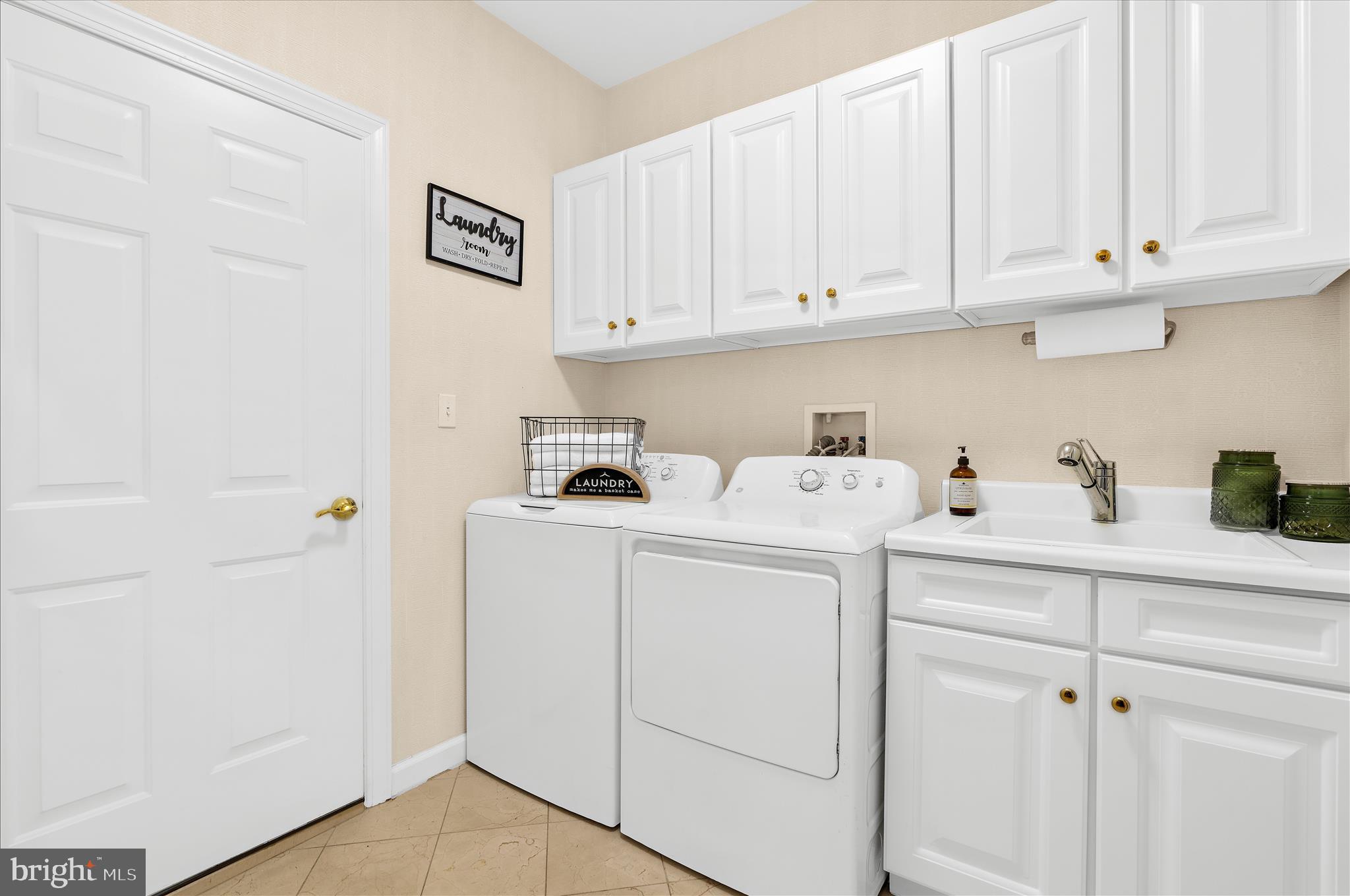 334 Colony Point Place Edgewater, MD 21037 - Photo 28 of 44 Extra storage in laundry room
