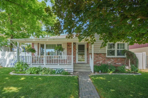 $399,999 | 5124 North Oak Street, Spokane, WA 99205