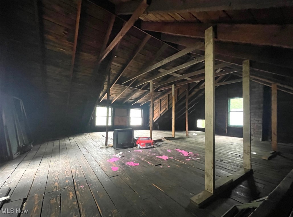 1208 Highland Road Northeast Canton, OH 44705 - Photo 20 of 23 Gallery Image 20