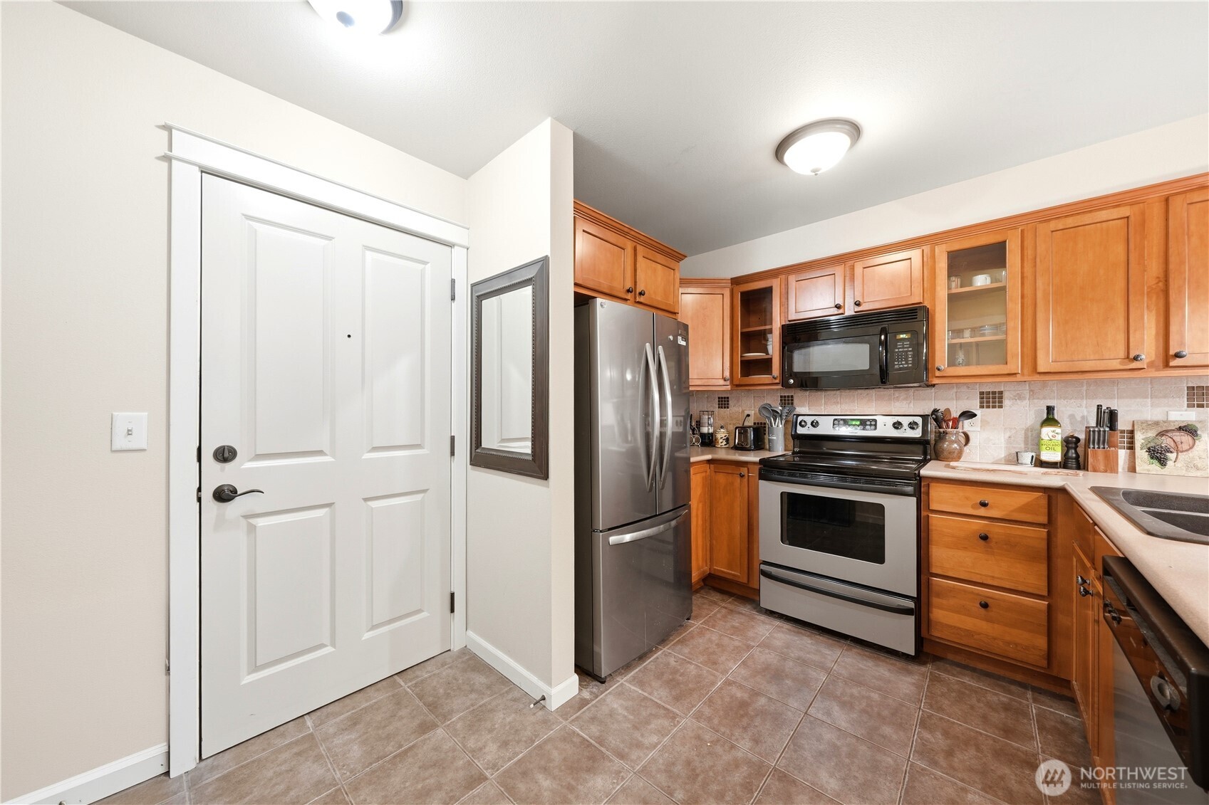 680 32nd Street, Unit C308 Bellingham, WA 98225 - Photo 11 of 22
