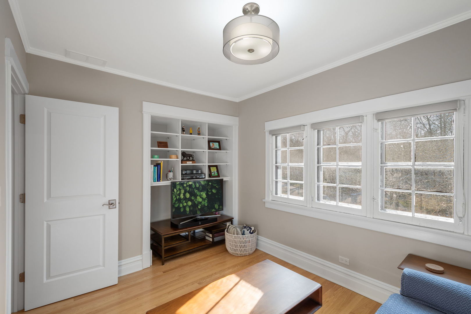 2509 Pioneer Road Evanston, IL 60201 - Photo 16 of 30 Gallery Image 16