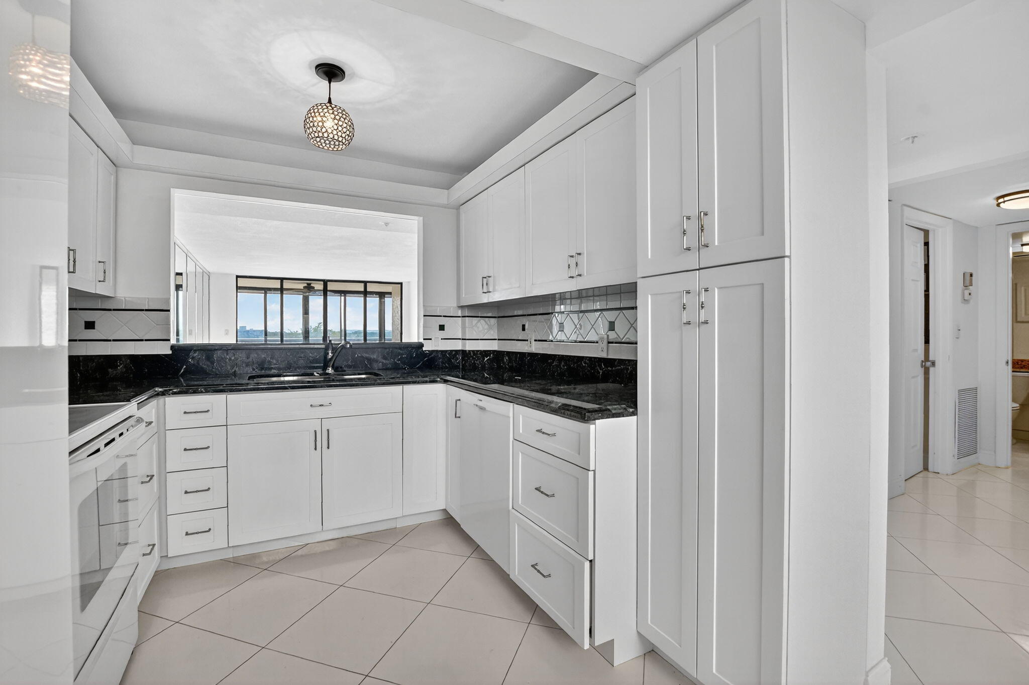 6620 Boca Del Mar Drive, Unit 706 Boca Raton, FL 33433 - Photo 10 of 41 Kitchen