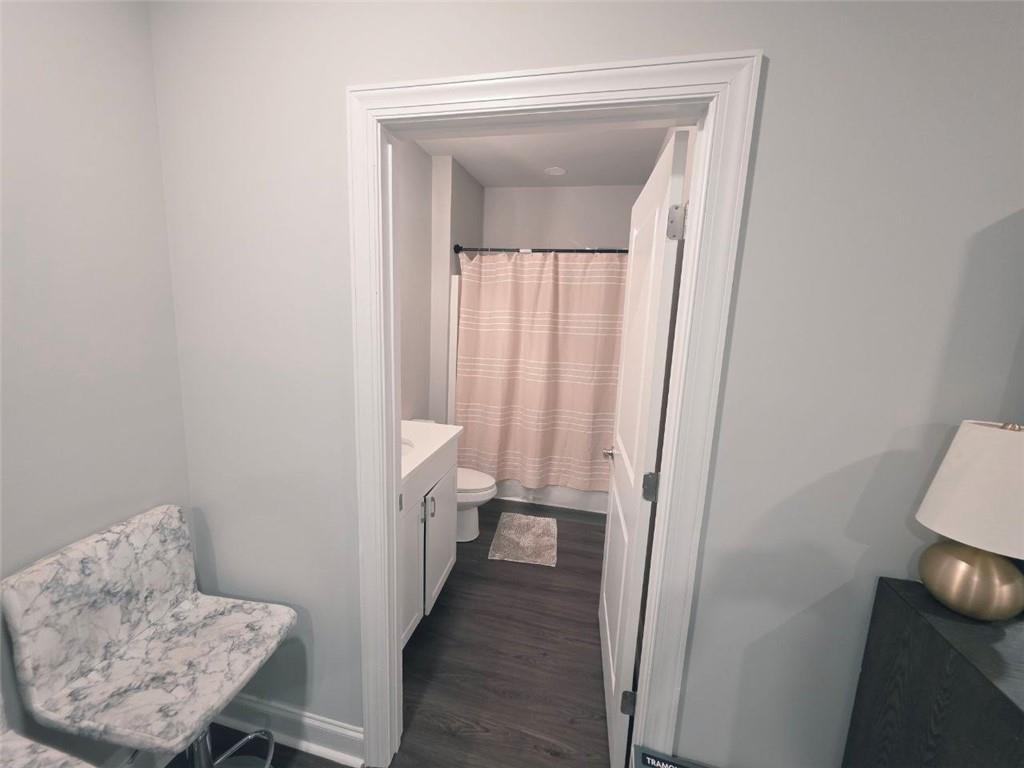 8020 Linfield Way Atlanta, GA 30350 - Photo 3 of 24