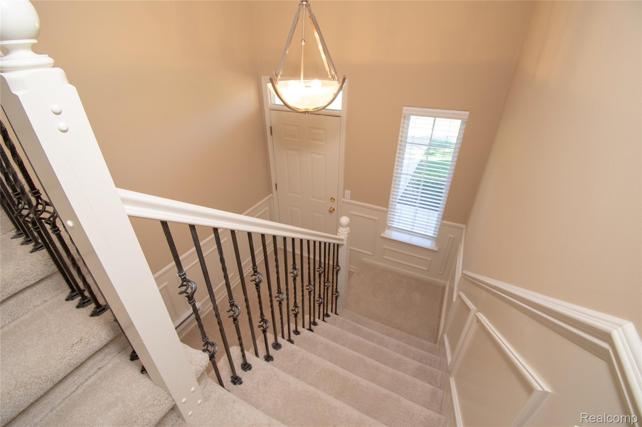 3580 Tremonte Circle, Unit 277 Rochester, MI 48306 - Photo 6 of 48 Stairway III.jpg