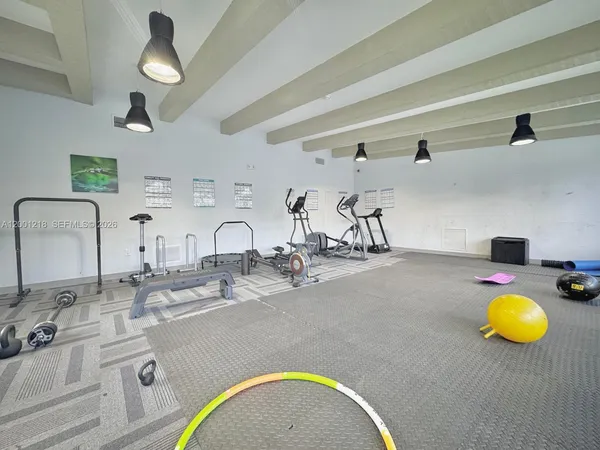 $2,475 | 2741 Taft Street, Unit 404, Hollywood, FL 33020