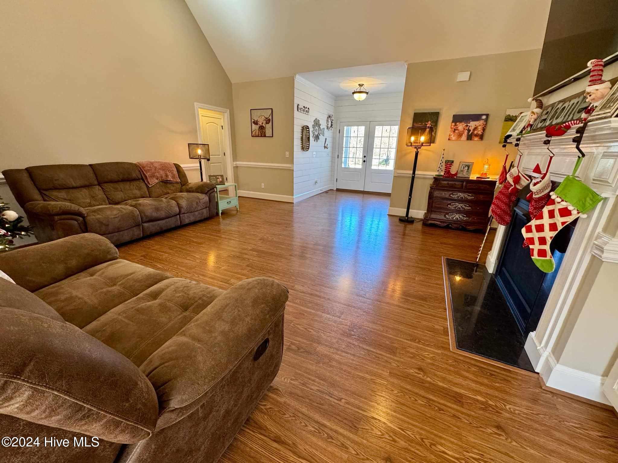 153 Waller Farm Road Kinston, NC 28504 - Photo 29 of 43 465996737_630590426290758_78705106812724