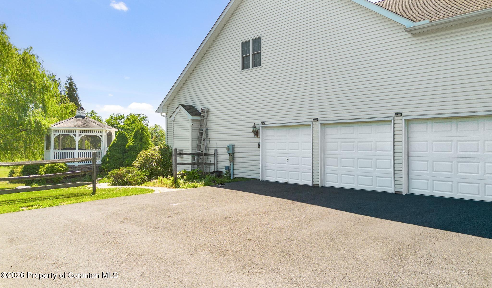 562 Country Club Road Easton, PA 18045 - Photo 66 of 68 DJI_0815-2-3
