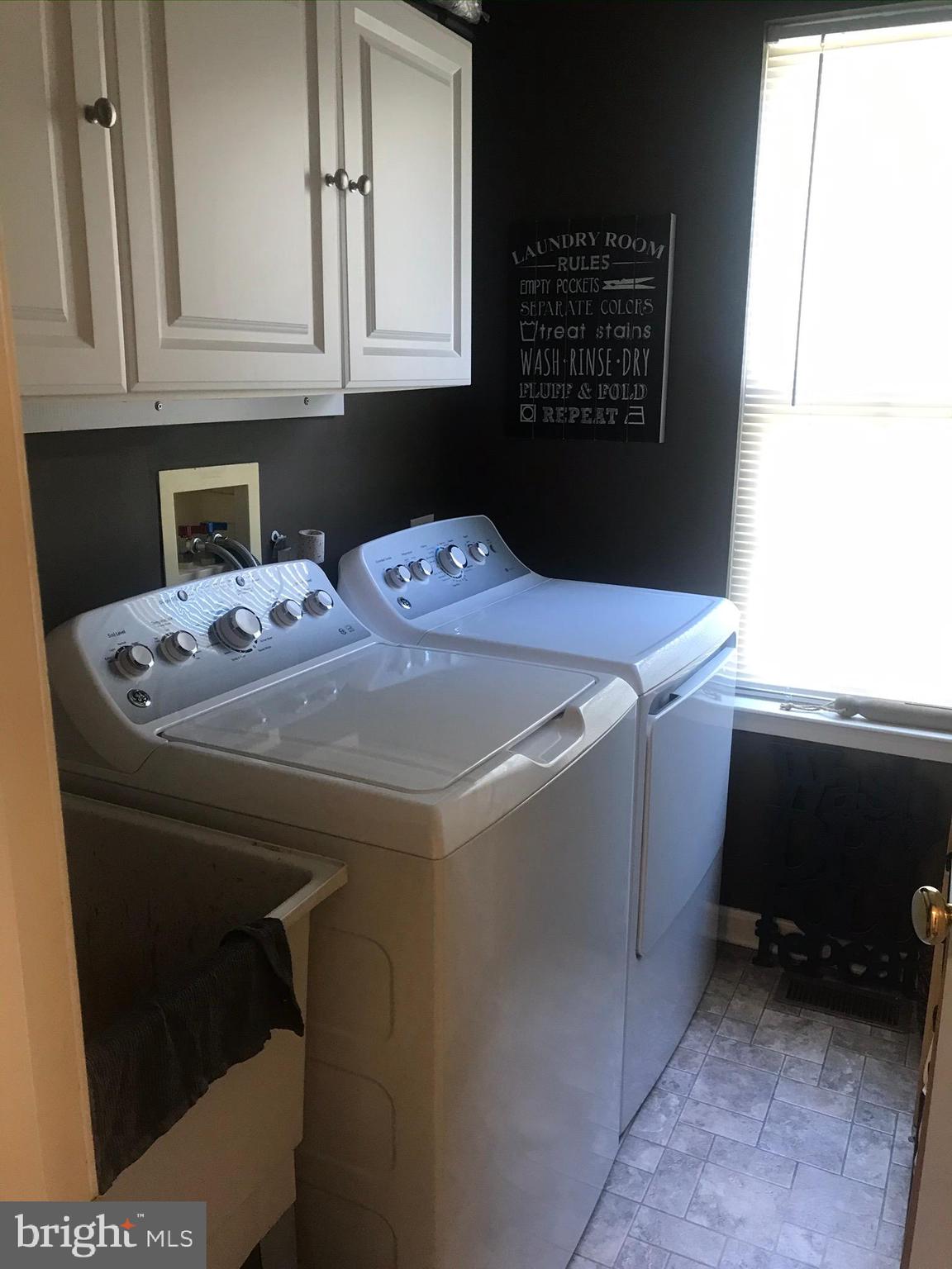 25 Bancroft Road New Castle, DE 19720 - Photo 11 of 33 Washer & Dryer Included