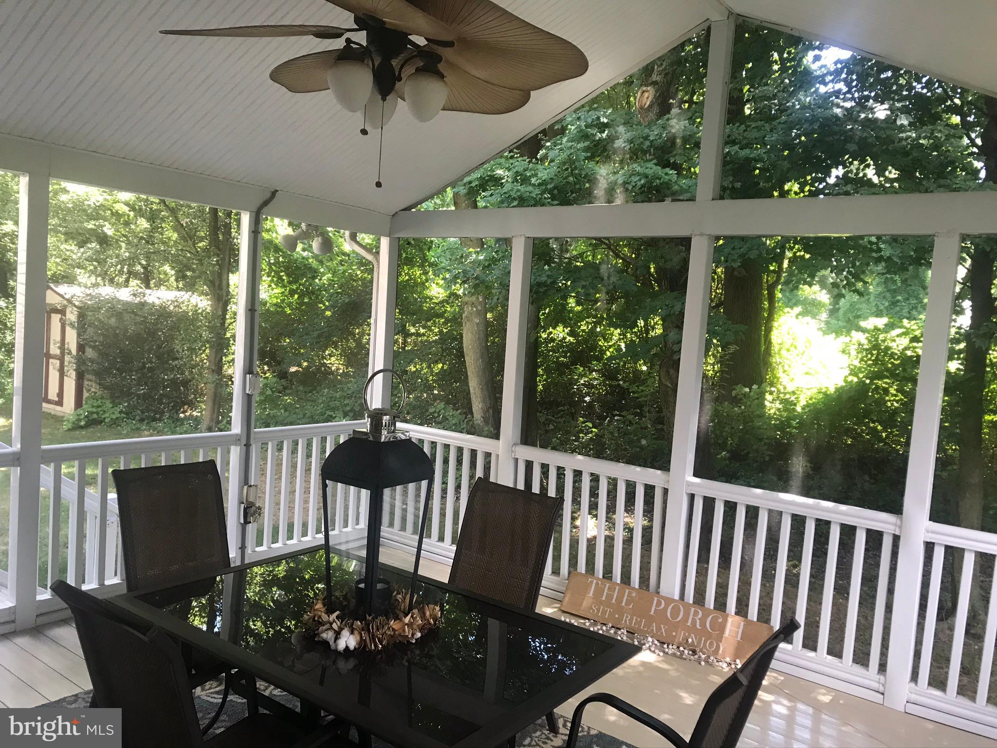 25 Bancroft Road New Castle, DE 19720 - Photo 9 of 33 Screened in Porch