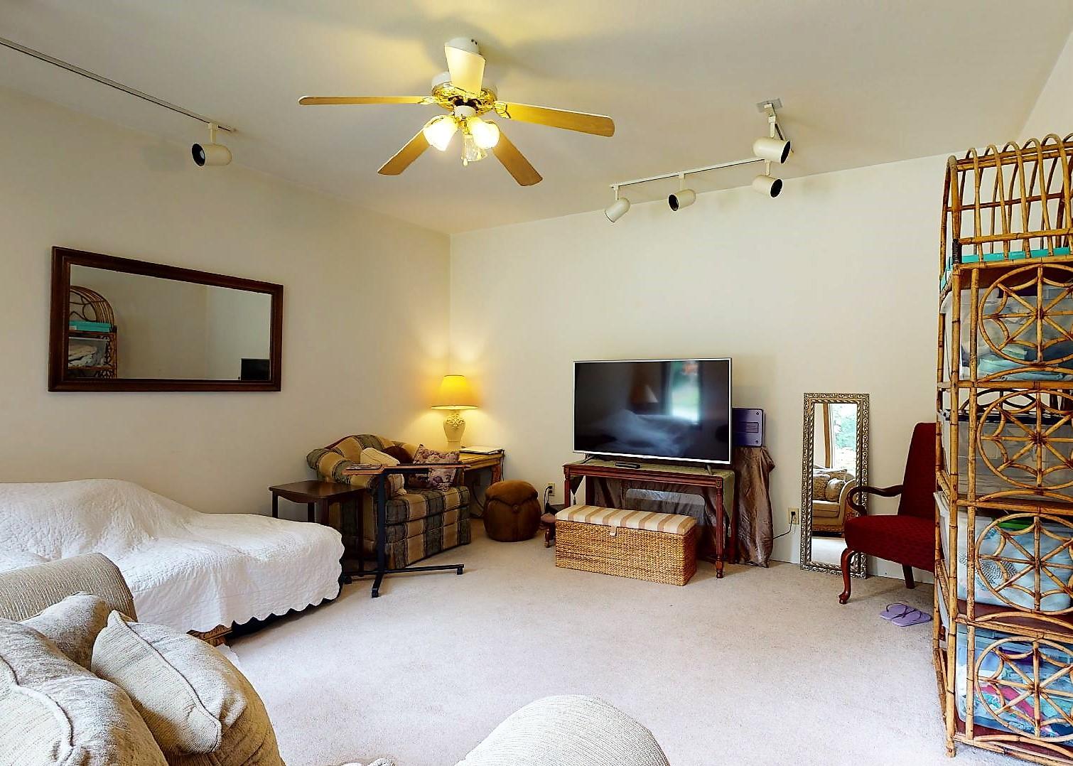 840 Bandy Road Greeneville, TN 37743 - Photo 25 of 69 Family Room
