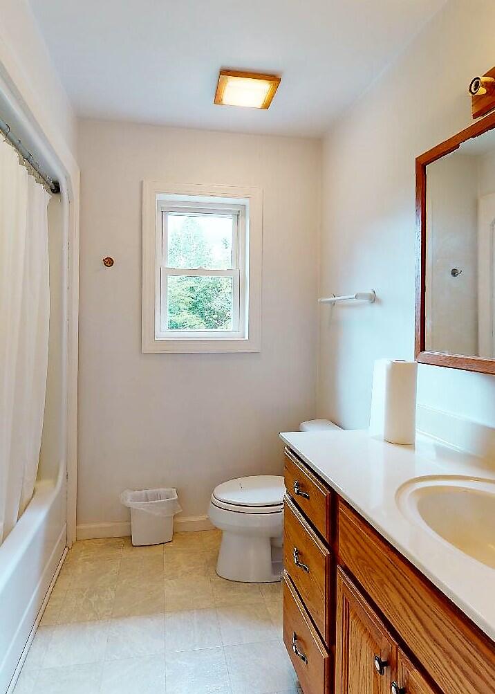 840 Bandy Road Greeneville, TN 37743 - Photo 43 of 69 Second Level Full Bath