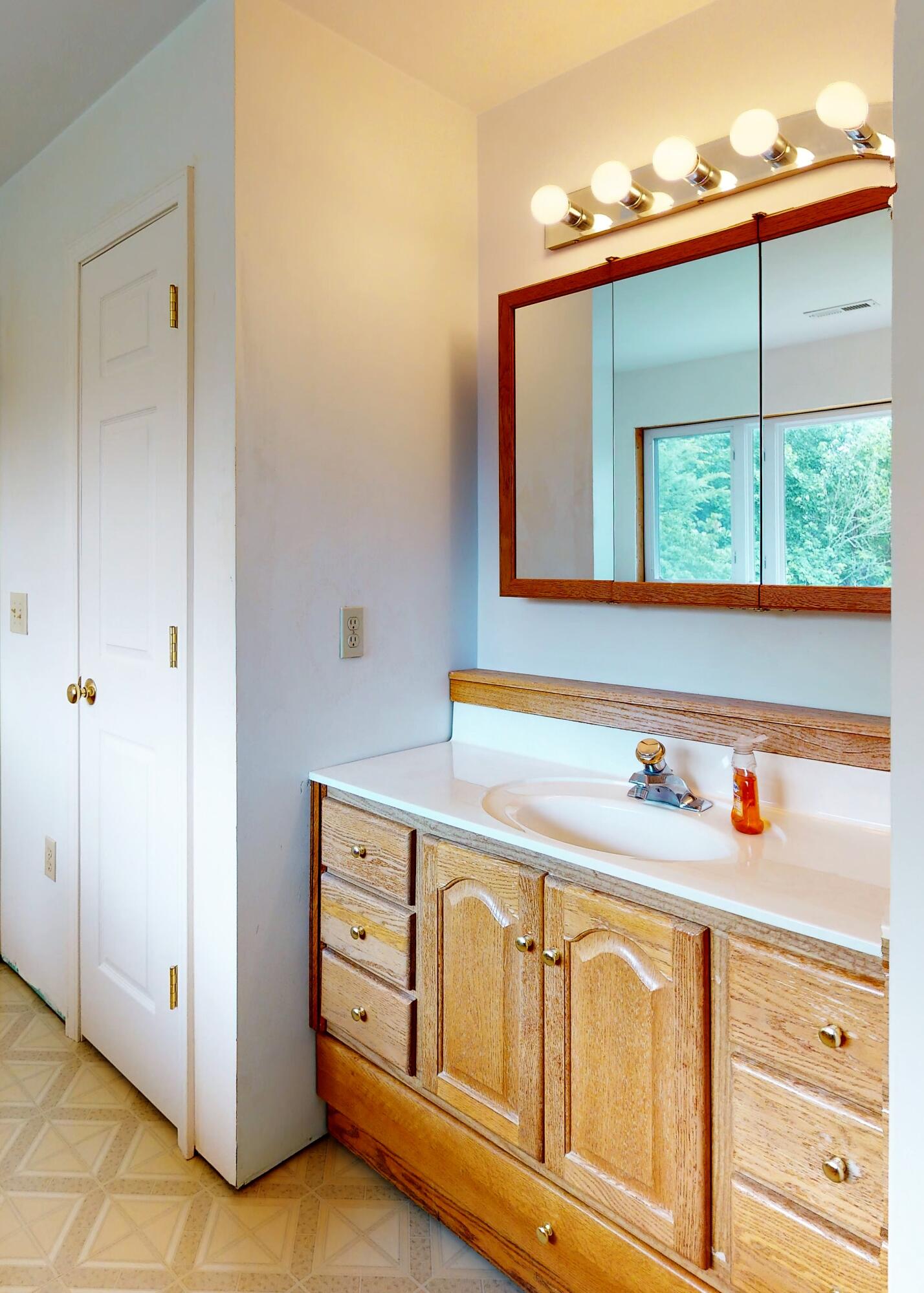 840 Bandy Road Greeneville, TN 37743 - Photo 59 of 69 Master Bath