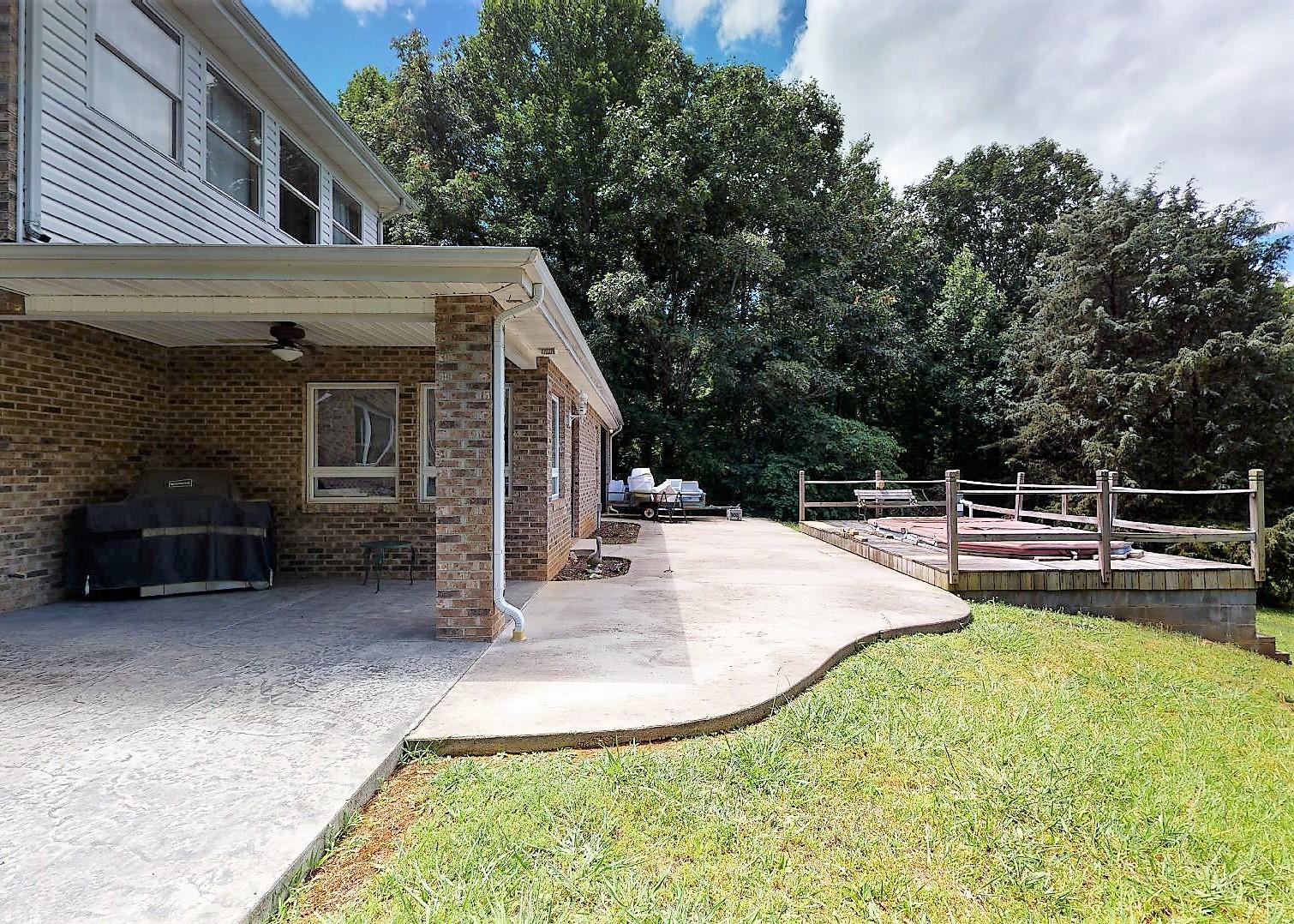 840 Bandy Road Greeneville, TN 37743 - Photo 63 of 69 Back Walk