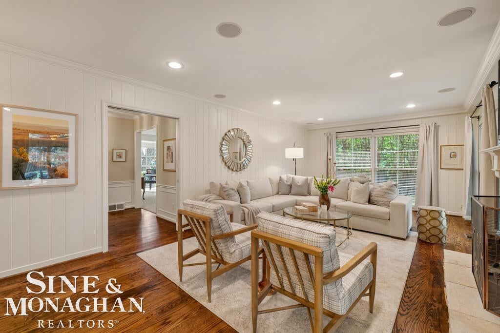 44 North Deeplands Road Grosse Pointe Shores, MI 48236 - Photo 8 of 99 Gallery Image 8