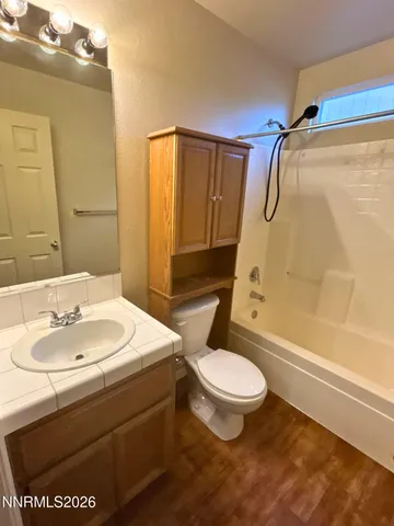 $1,800 | 250 Emigrant Way, Fernley, NV 89408