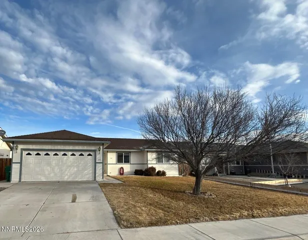 $1,800 | 250 Emigrant Way, Fernley, NV 89408