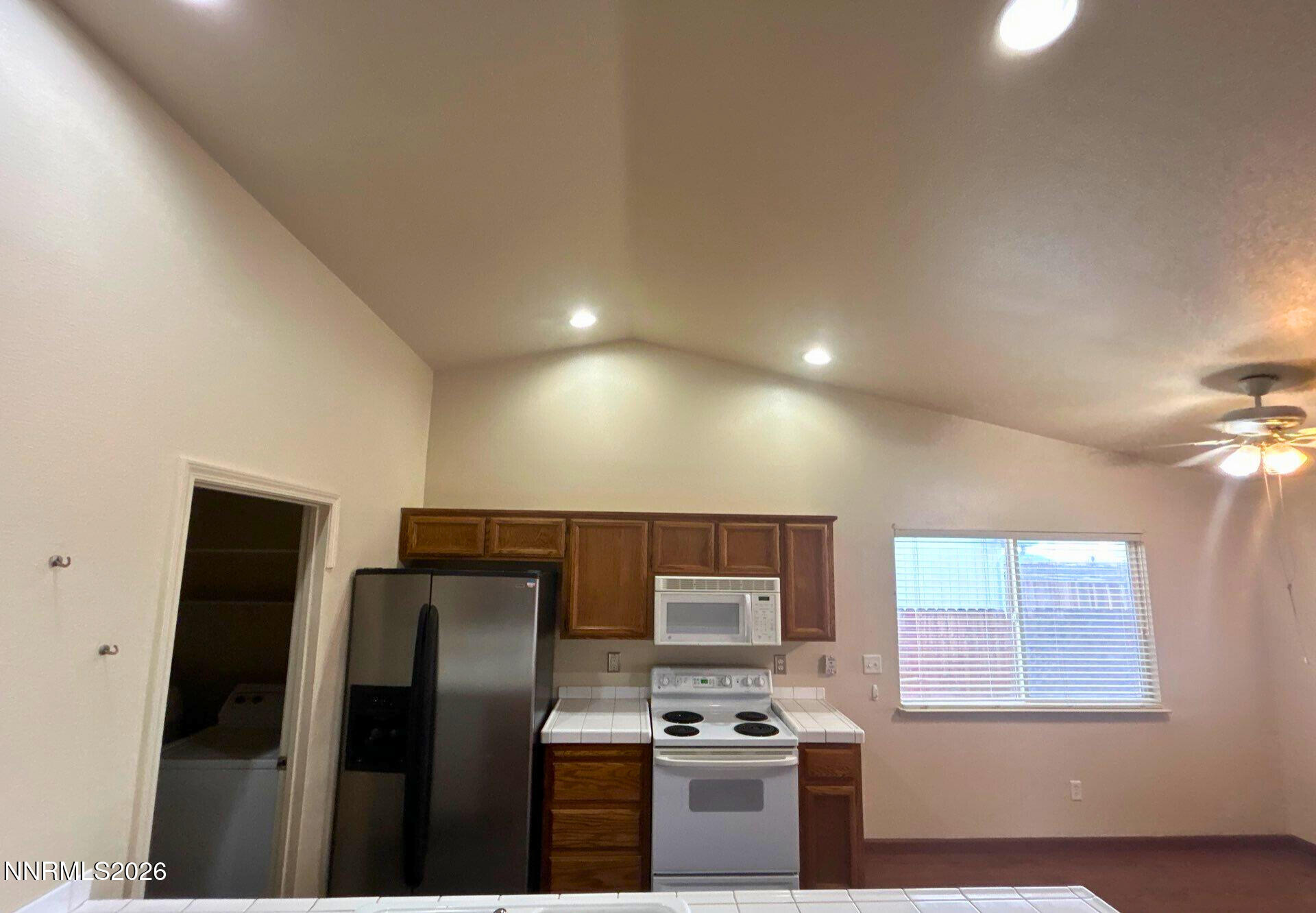 250 Emigrant Way Fernley, NV 89408 - Photo 7 of 19 33bde7fe-f517-4e22-9730-5455e41ecbfc