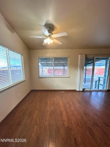 $1,800 | 250 Emigrant Way, Fernley, NV 89408