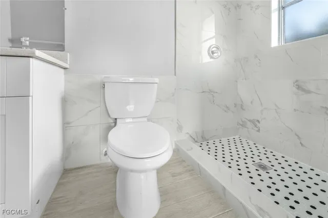 $1,450 | 2935 Southeast 15th Place, Unit 2, Cape Coral, FL 33904