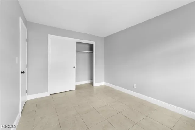 $1,450 | 2935 Southeast 15th Place, Unit 2, Cape Coral, FL 33904