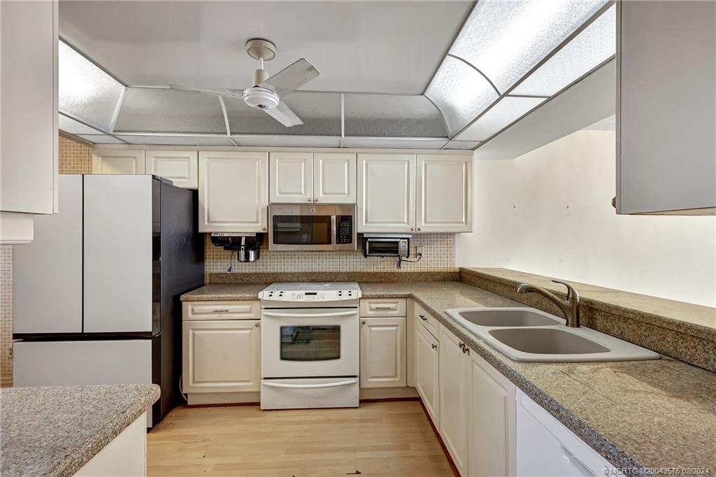 1950 Southwest Palm City Road, Unit 14204 Stuart, FL 34994 - Photo 26 of 35 Gallery Image 26