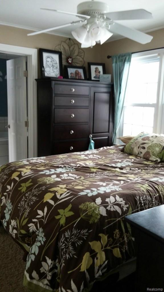43021 Harris Road Belleville, MI 48111 - Photo 15 of 21 Master.jpg