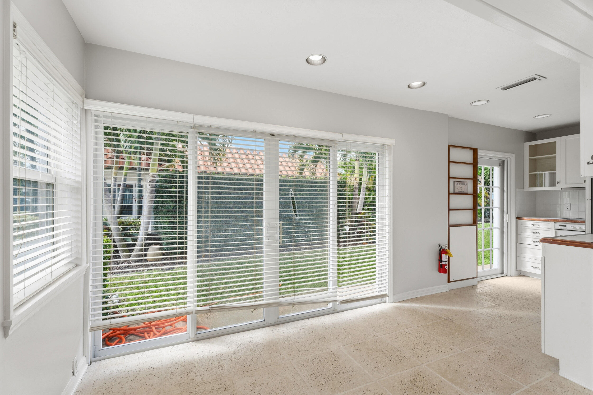 1369 Lands End Road Manalapan, FL 33462 - Photo 15 of 31 smg07561