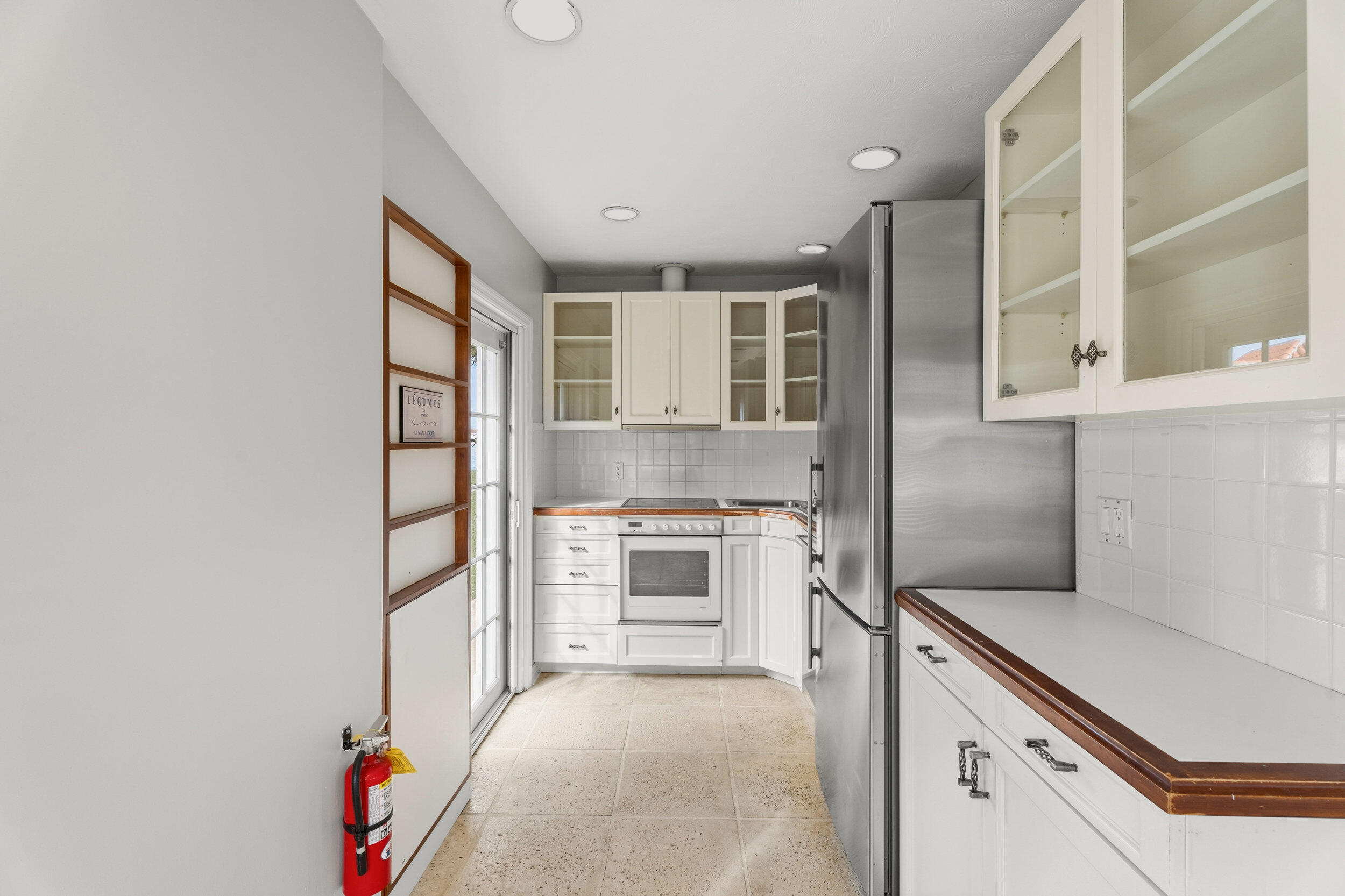 1369 Lands End Road Manalapan, FL 33462 - Photo 16 of 31 smg07566