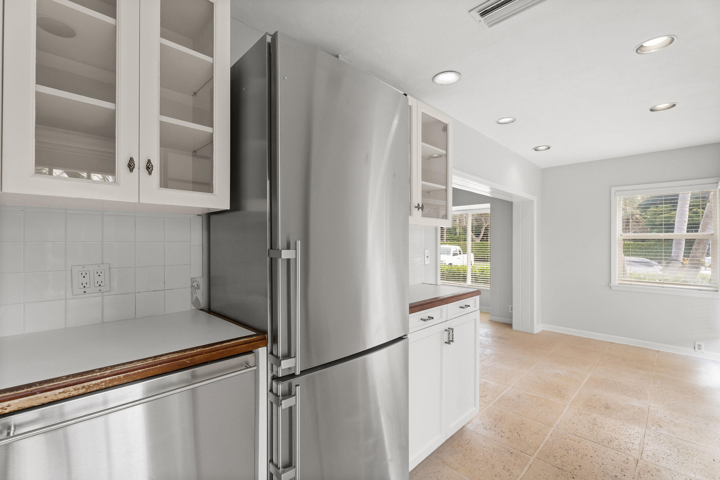 1369 Lands End Road Manalapan, FL 33462 - Photo 17 of 31 smg07572