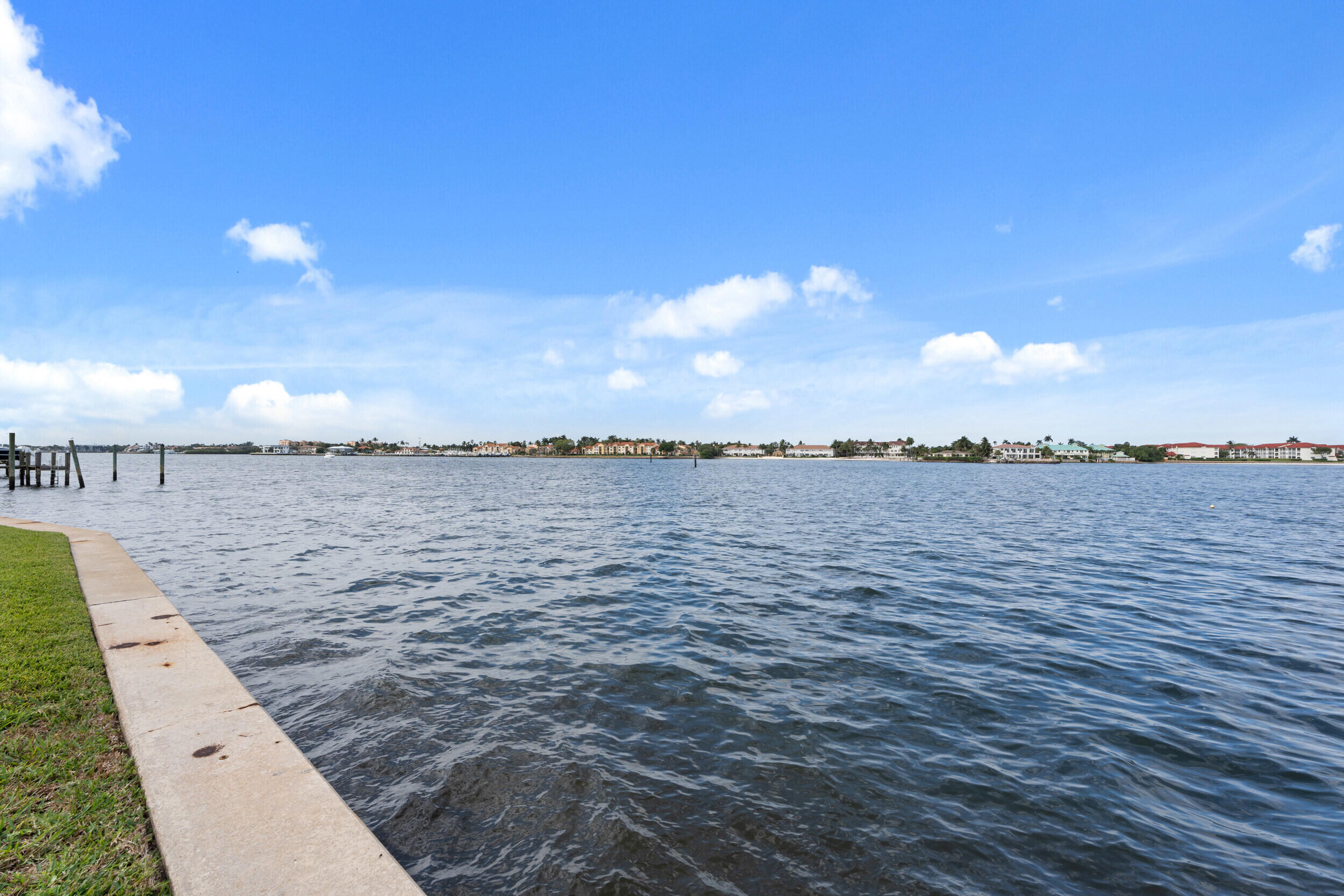 1369 Lands End Road Manalapan, FL 33462 - Photo 9 of 31 smg07641