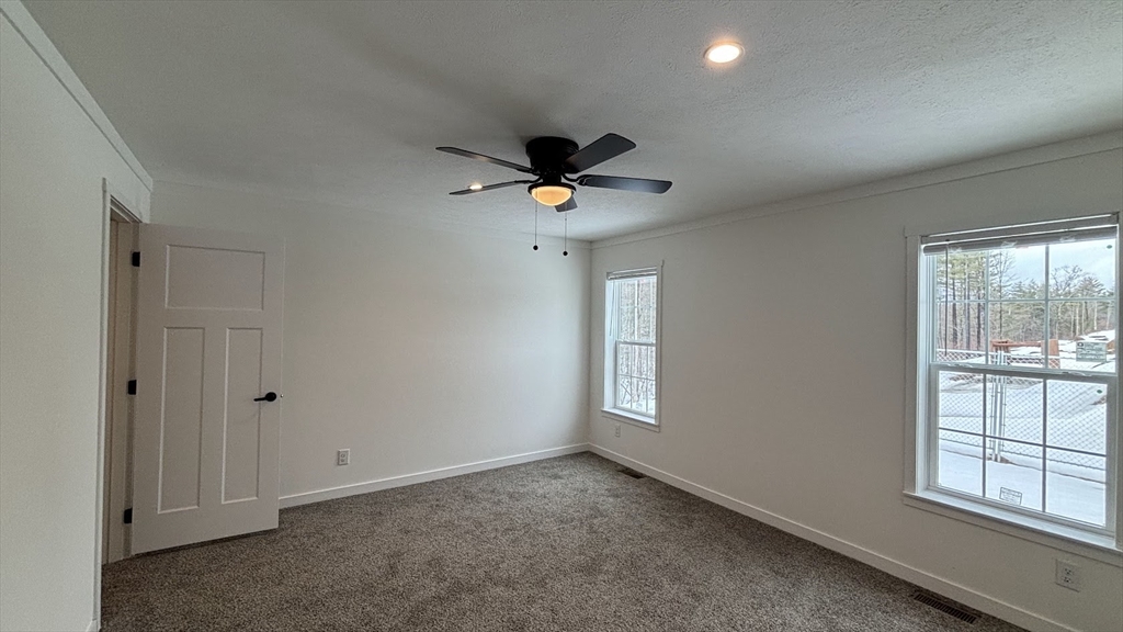 21 Pinrock Drive Sturbridge, MA 01566 - Photo 14 of 19