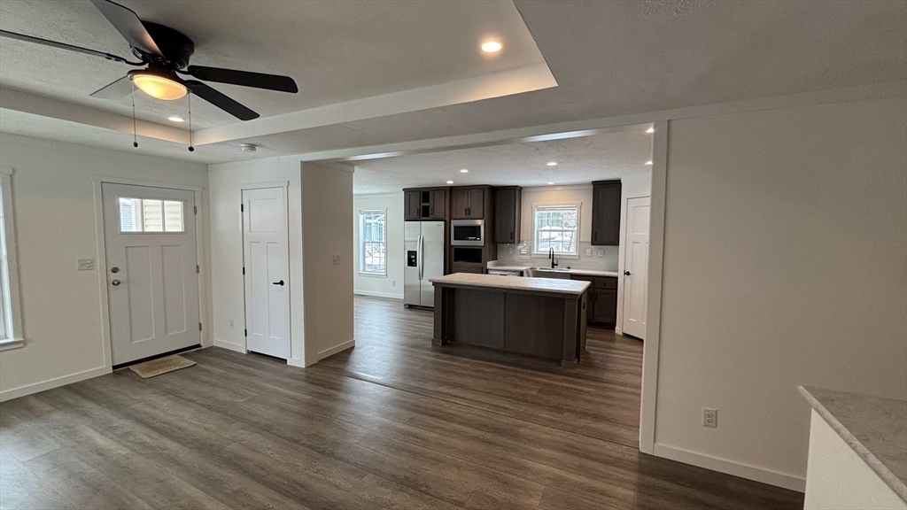 21 Pinrock Drive Sturbridge, MA 01566 - Photo 4 of 19