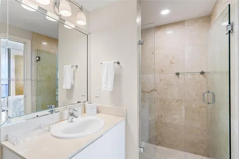 $2,100,000 | 16275 Collins Avenue, Unit 1501, Sunny Isles Beach, FL 33160